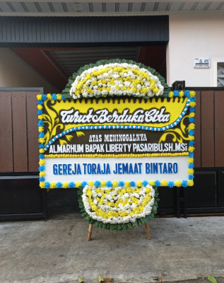 Papan Bunga Duka di Ternate Utara